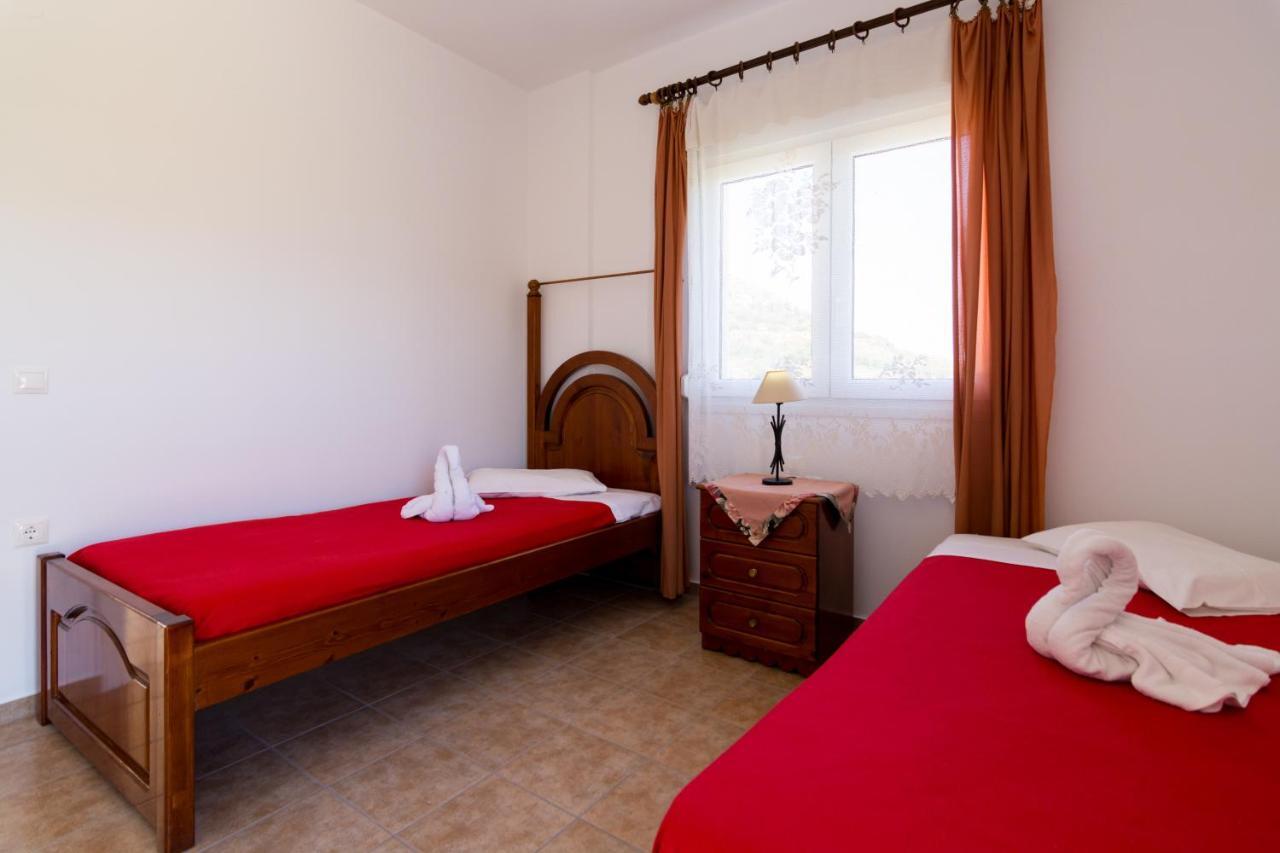 Stratos Palace Elia  外观 照片